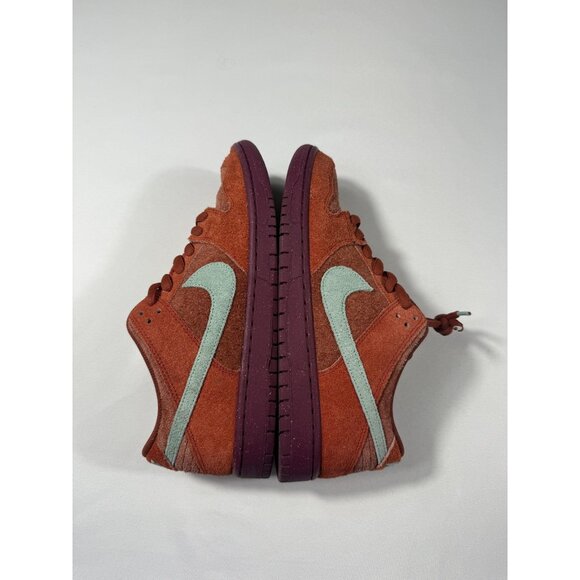 Nike SB Dunk Low Pro Skate Shoes Mens Size 10 Mystic Red Skateboard DV5429-601 main image 4